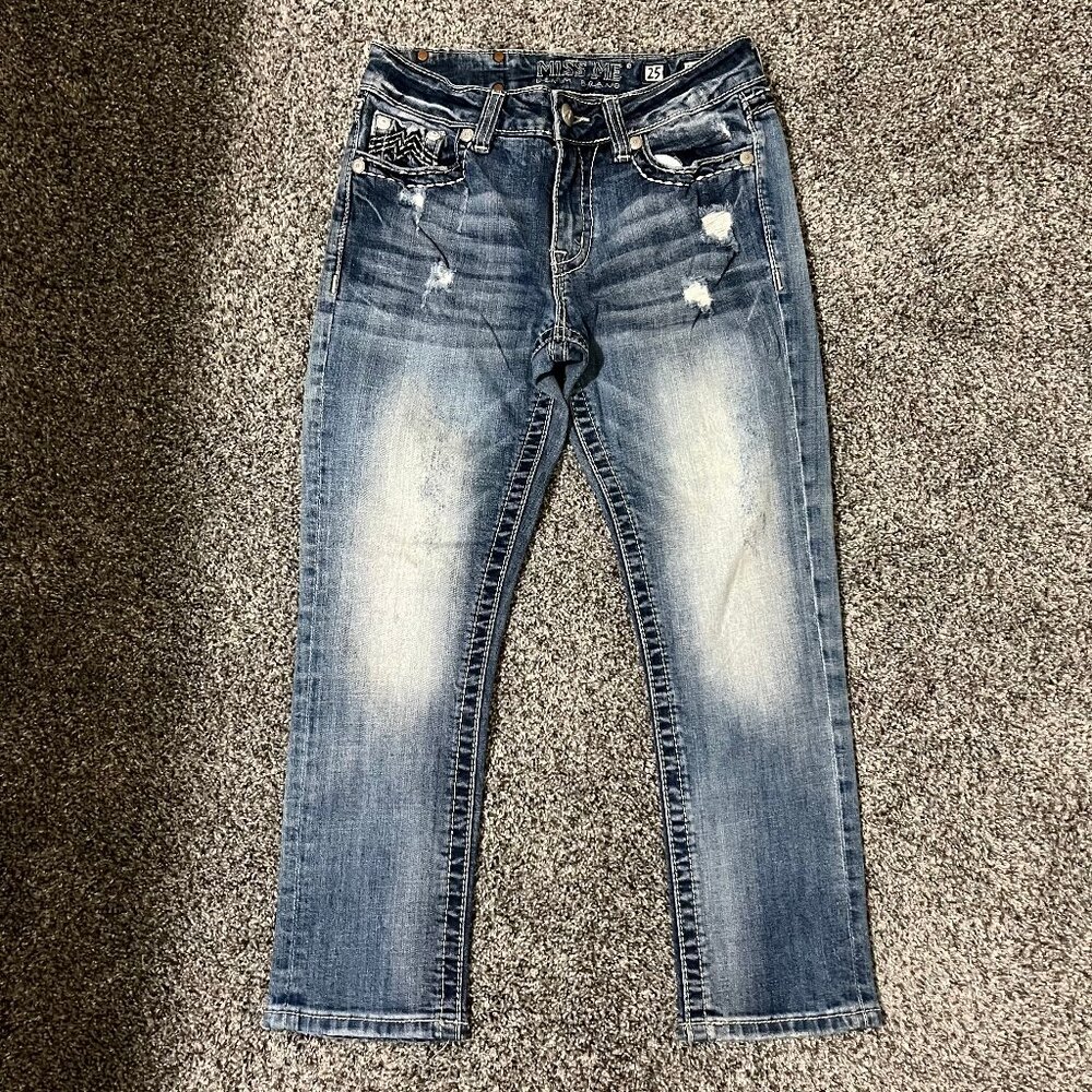 JUST IN: Miss Me Boyfriend Capri Jeans, Women's size 25, Denim